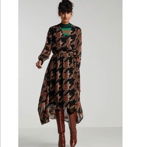 Scotch and Soda maxi dress long Sleve Size S fits medium also **used once**